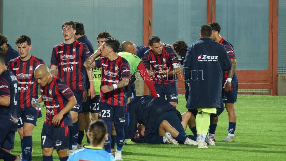 Esultanza Goal Andrea Gallo - Crotone vs Catania - Foto redazione 13.04.2026
