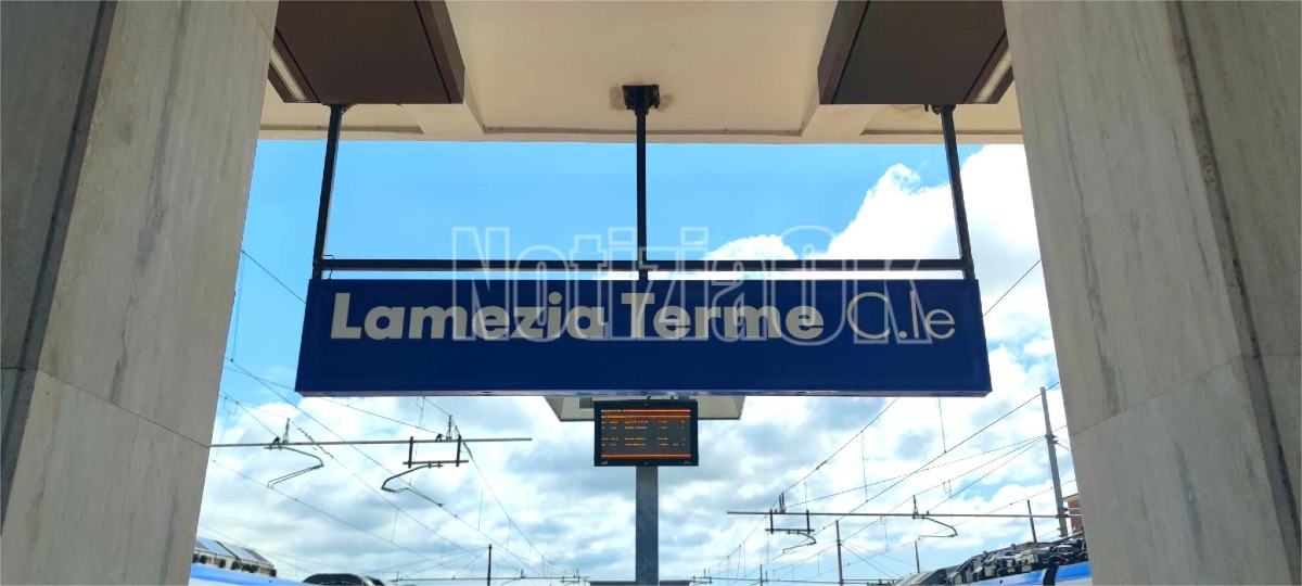 Treno Regionale - Stazione Ferroviaria di Lamezia Terme (Redazione - 27.04.2026)