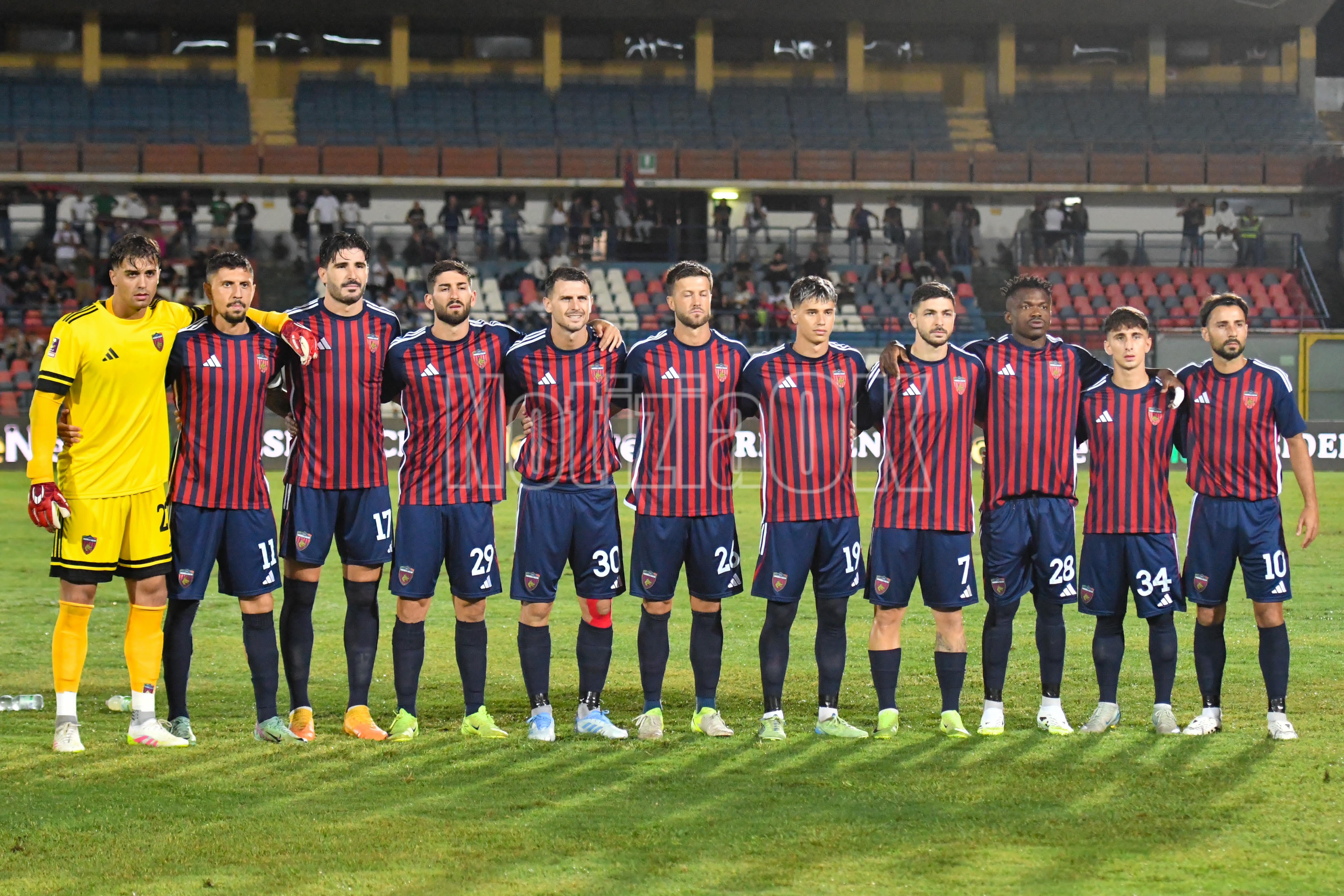 Cosenza-Casarano 1-5: sconfitta pesante, Lupi eliminati al Marulla - 