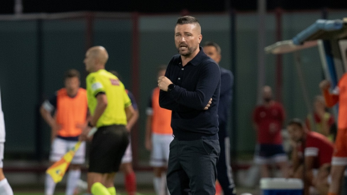 Il Crotone fa visita alla Casertana, Coppitelli avverte: "Gara dura" - 