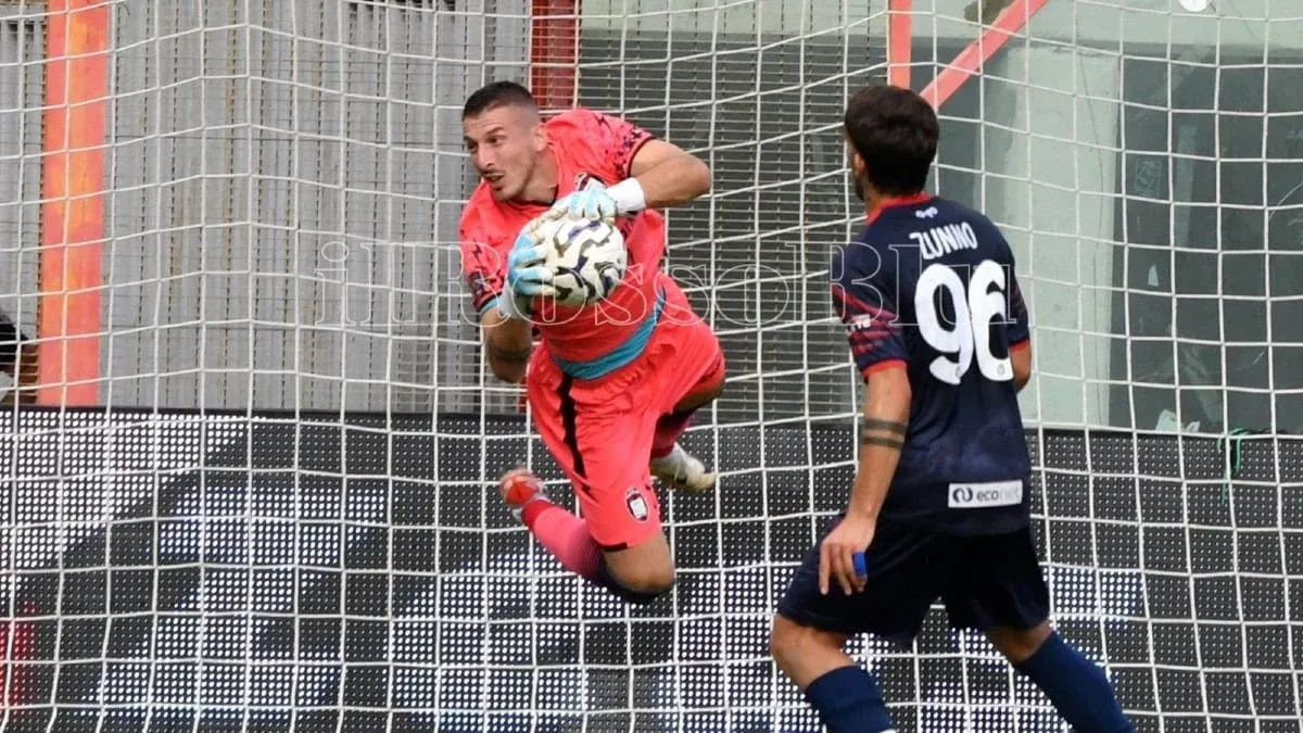 Crotone, a Caserta per vincere: Longo punta su equilibrio e coraggio - 