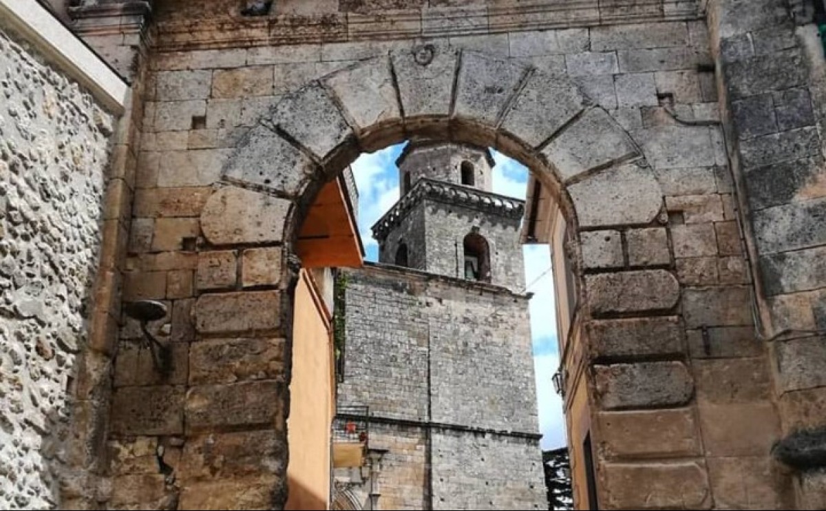 Cropani diventa un laboratorio culturale a cielo aperto: al via il percorso archeologico “Kropos” - Foto: Uff. Stampa Comune di Cropani