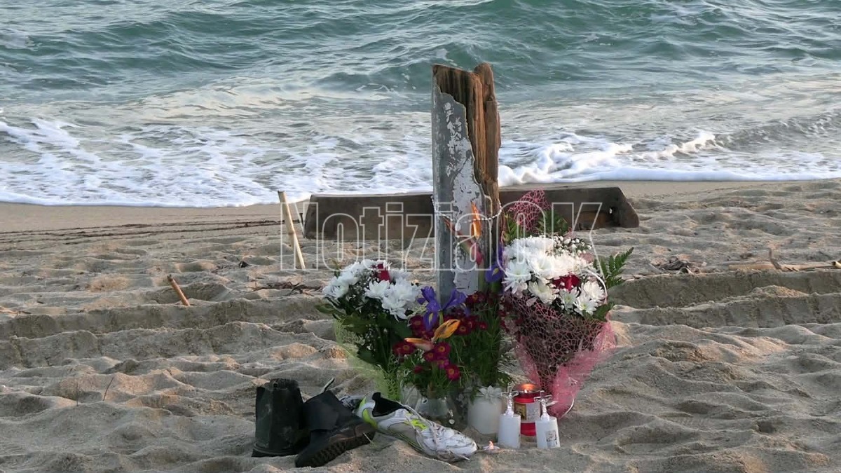 Un’opera in memoria del naufragio di Steccato di Cutro donata al Comune di Crotone  - Foto: Redazione 