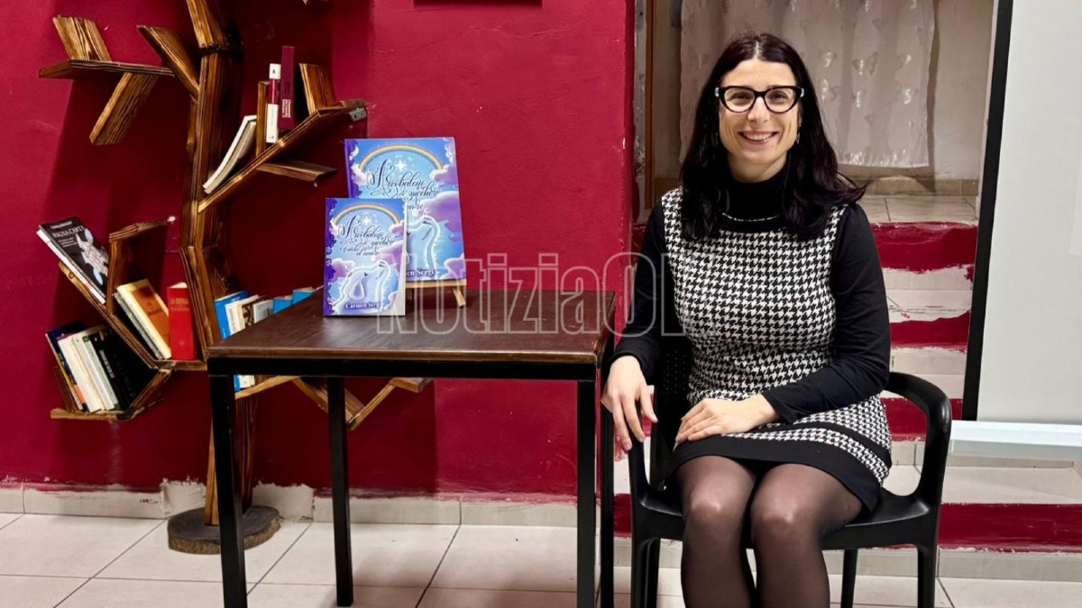 Carmen Sergi torna al Salone del Libro di Torino con “Arcobaleni di zucchero e nuvole d'amore” - Foto redazione 