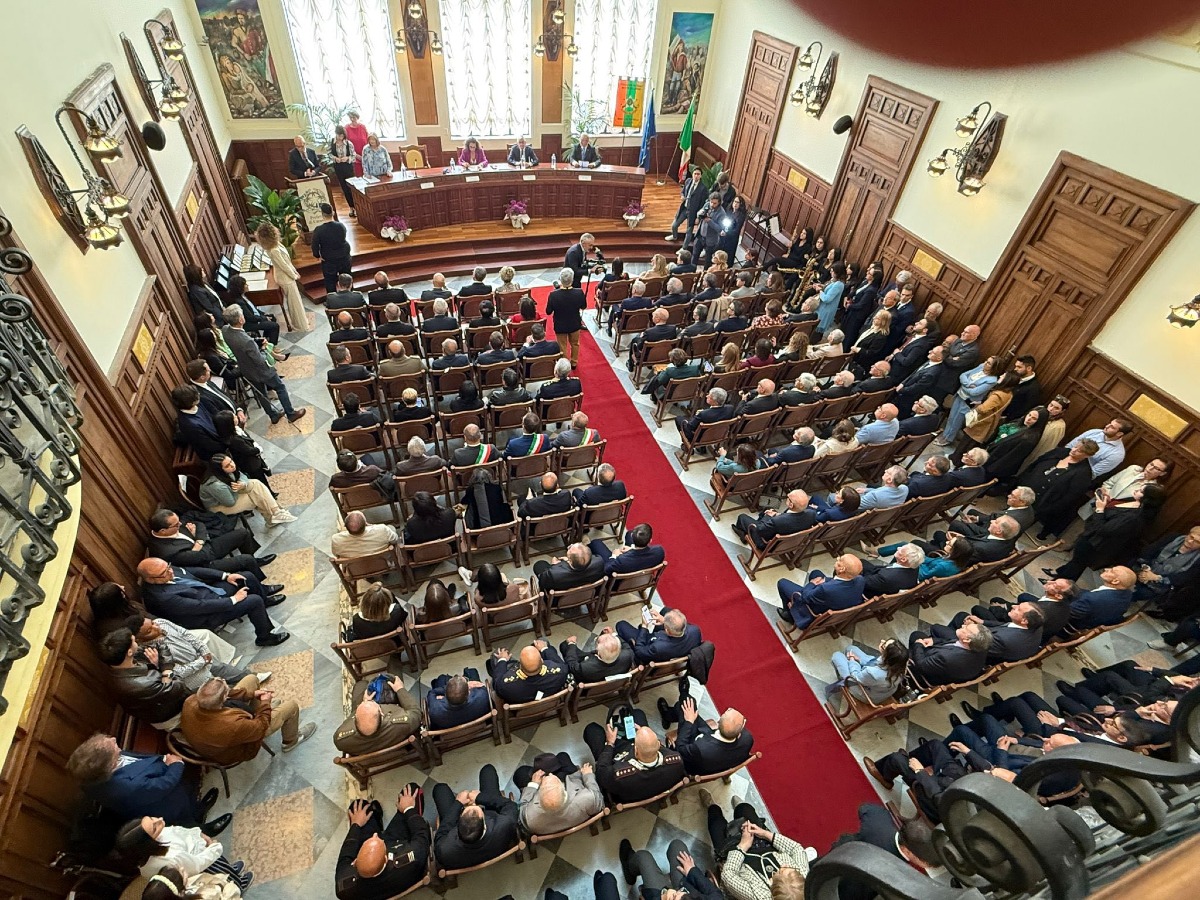 Catanzaro, 21 Stelle al merito: “I giovani restino e costruiscano qui” - Foto Uff. Prefettura di Catanzaro 