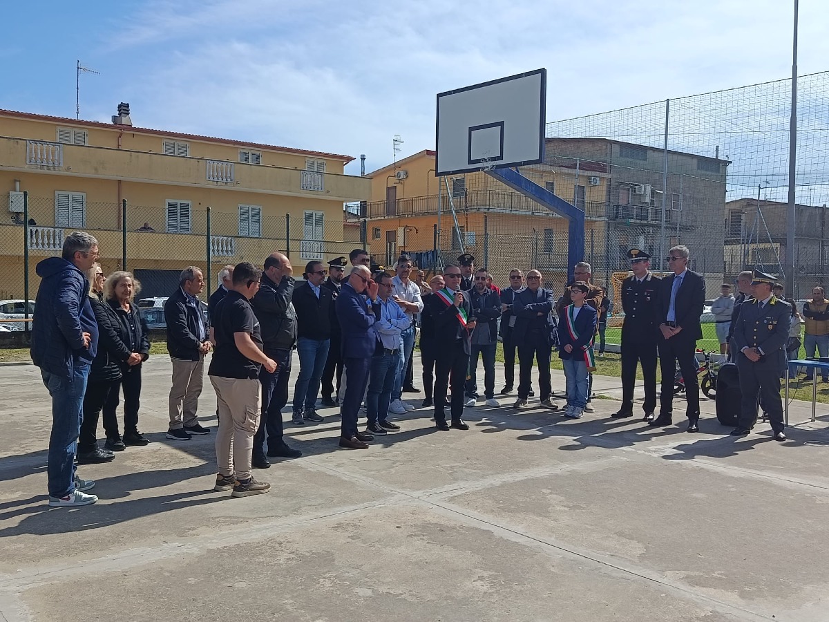 Botricello inaugura il nuovo campetto di calcetto: spazio ai giovani e alla comunità - Foto: Uff. Stampa Comune di Botricello