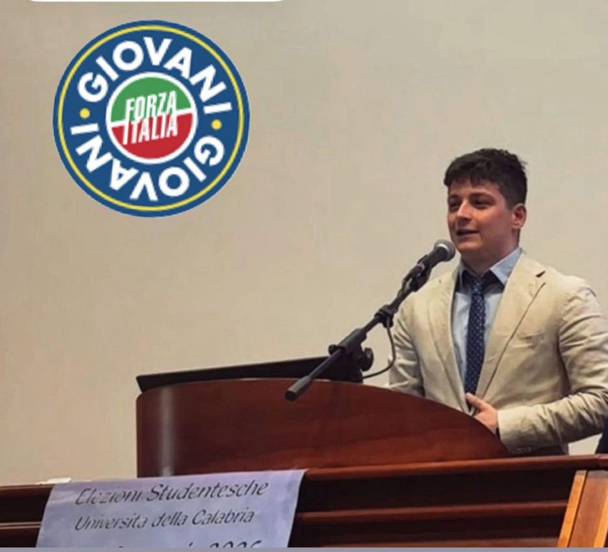 Orgoglio Crotonese all’Unical: il Coordinamento Provinciale FI Giovani celebra la sfida di Emilio Pio Bossio - Foto: Uff. Stampa Forza italia Giovani