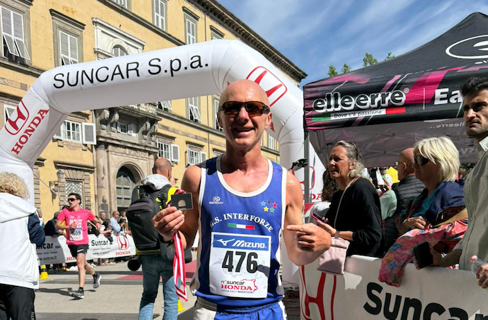 Il crotonese Antonio Carvelli protagonista alla Lucca Half Marathon - Foto: Antonio Carvelli