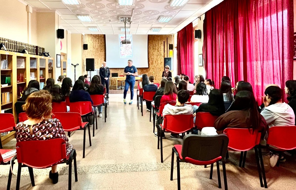 Catanzaro, al via “Scuole Sicure 2025/2026”: incontri negli istituti contro droga e dipendenze - Foto: Uff. Stampa Comune di Catanzaro