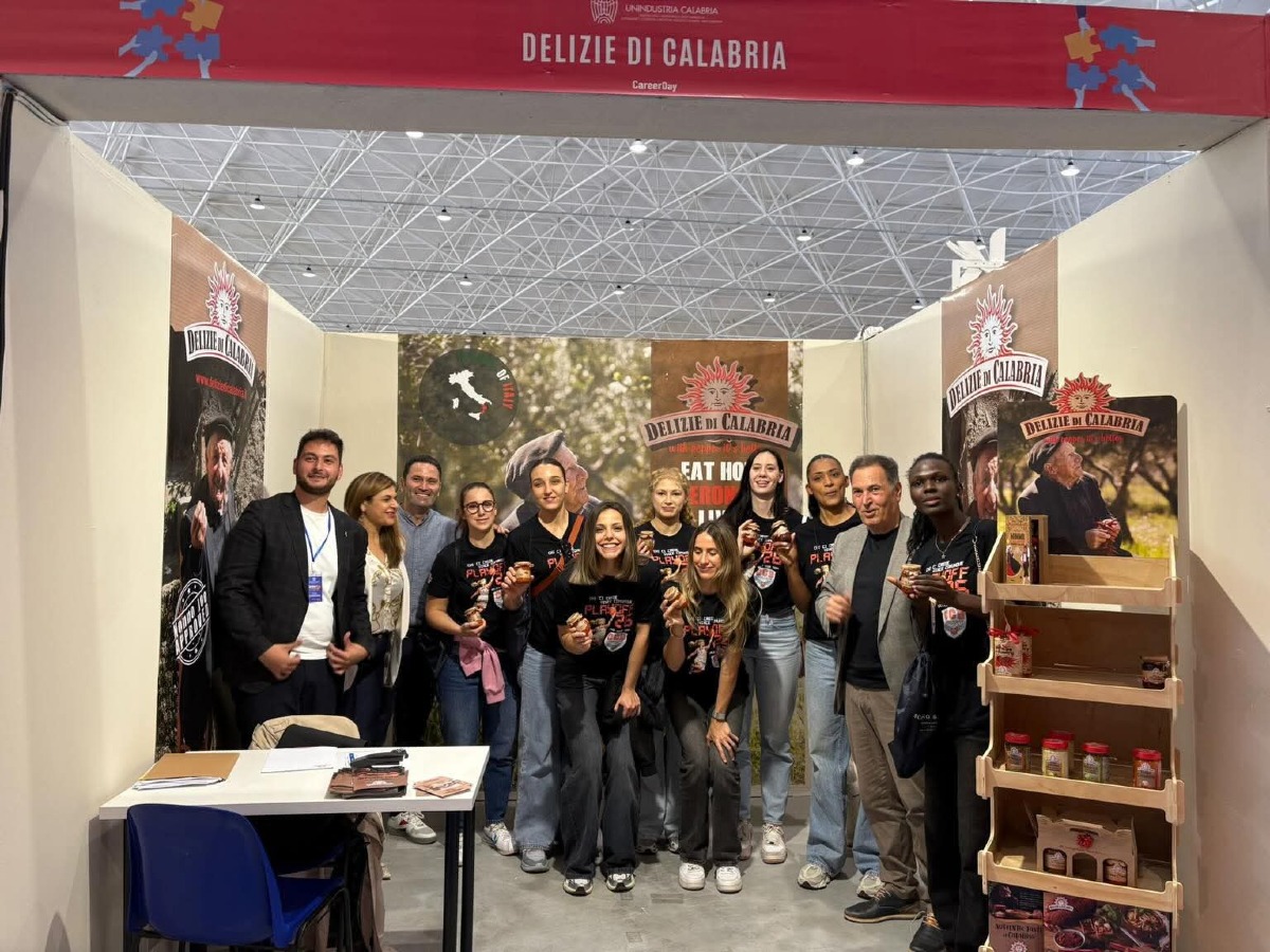 La Serie B femminile della CCB Catanzaro al Career Day 2026 - Foto: Uff. Stampa Centro Basket Catanzaro 