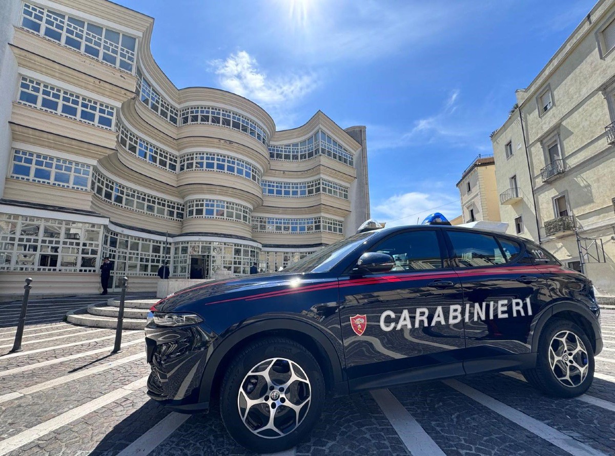 Finto carabiniere tenta truffa ad anziana: arrestato a Catanzaro
