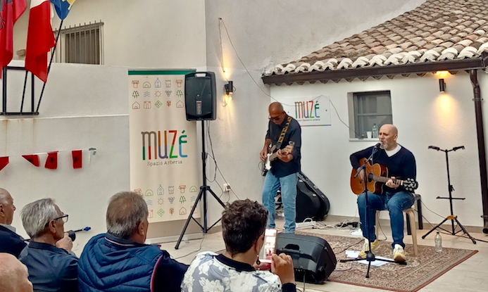 Pallagorio - Il MUZÉ apre l’estate tra musica arbëreshe ed emozioni - Foto: Ufficio stampa Fili Meridiani