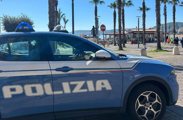 Crotone - Somministrazione vietata e alcol ai minori: scattano le multe - Foto: Ufficio stampa Questura di Crotone