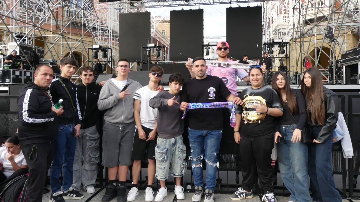 Crotone - Prima fila conquistata per Rocco Hunt  - 