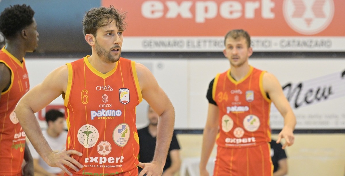 Basket Academy Catanzaro sconfitta da Virtus Matera, serie sul 1-1 - Foto: Uff. Stampa Basket Academy Catanzaro