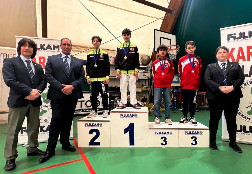 La ASD Martial Kroton Ryu brilla a Vibo Valentia: tre medaglie al Gran Prix Karate Calabria - Foto: Uff. Stampa Martial Kroton Ryu 