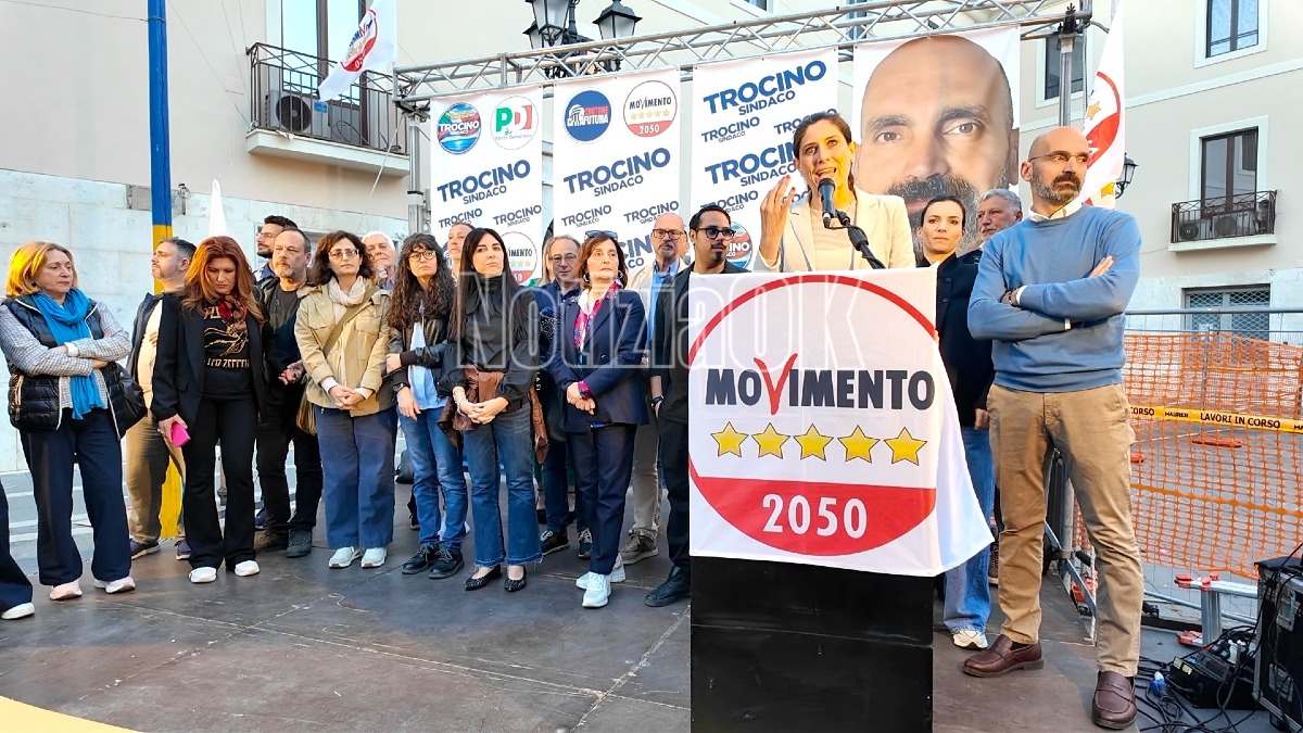 (Video) Appendino, Baldino e Orrico a Crotone: «Con Trocino vera alternativa all'arroganza» - Foto: Redazione 