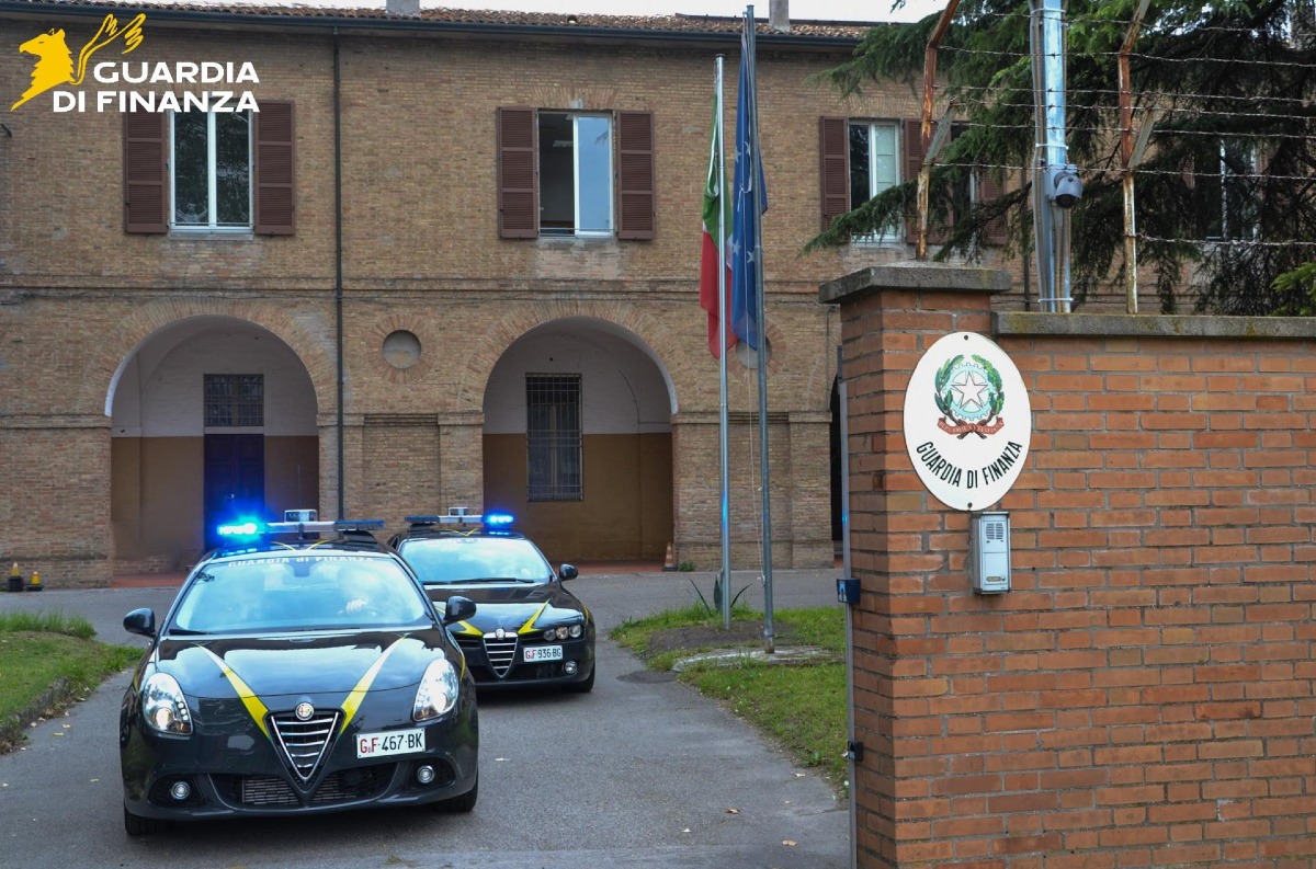 Maxi blitz contro il pezzotto, multe fino a 5 mila euro - Foto: Redazione 