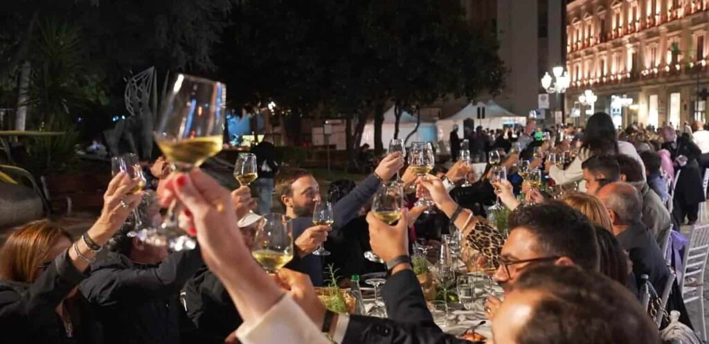 Catanzaro - La Cena Straordinaria, già venduti 700 biglietti - Foto: Ufficio stampa La cena straordinaria