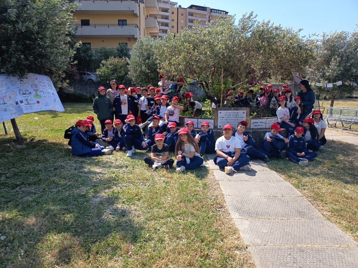 (Foto) Crotone - Gli alunni dell'I.C. Papanice-Alfieri ricordano Falcone - Foto: I.C. Papanice-Alfieri