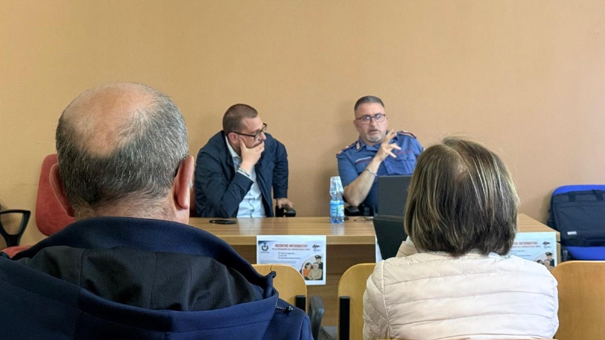 Petronà, incontro sulla prevenzione delle truffe: focus su anziani e raggiri online - 