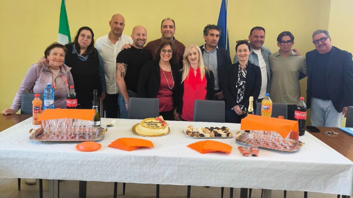 Maida stabilizza cinque Tis: firmati i contratti a tempo indeterminato - Foto Uff. Stampa Comune di Maida 