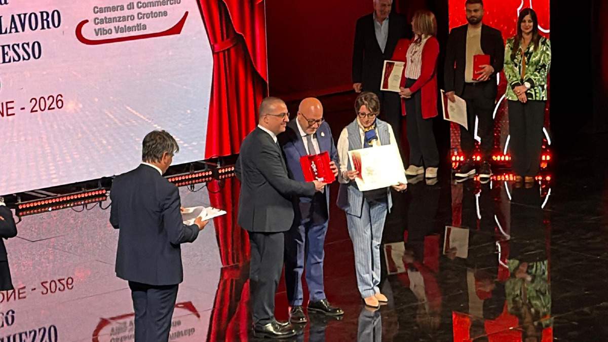 Catanzaro - A Pierluigi Monteverdi il Premio Fedeltà al Lavoro e Progresso Economico 2026  - Foto: Premiazione Pierluigi Monteverdi