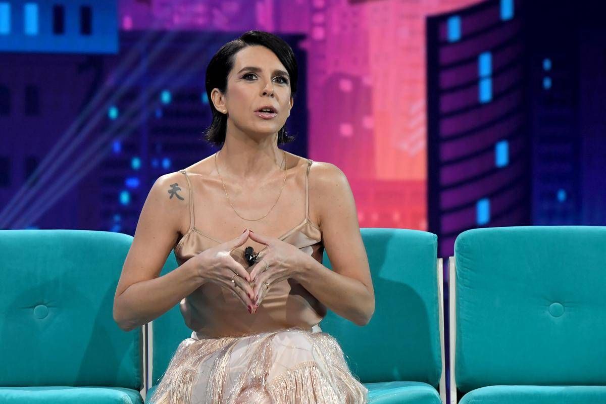 Stefania Andreoli: "Non dite 'ti amo' ai vostri figli". La bufera social e la replica della psicoterapeuta - 