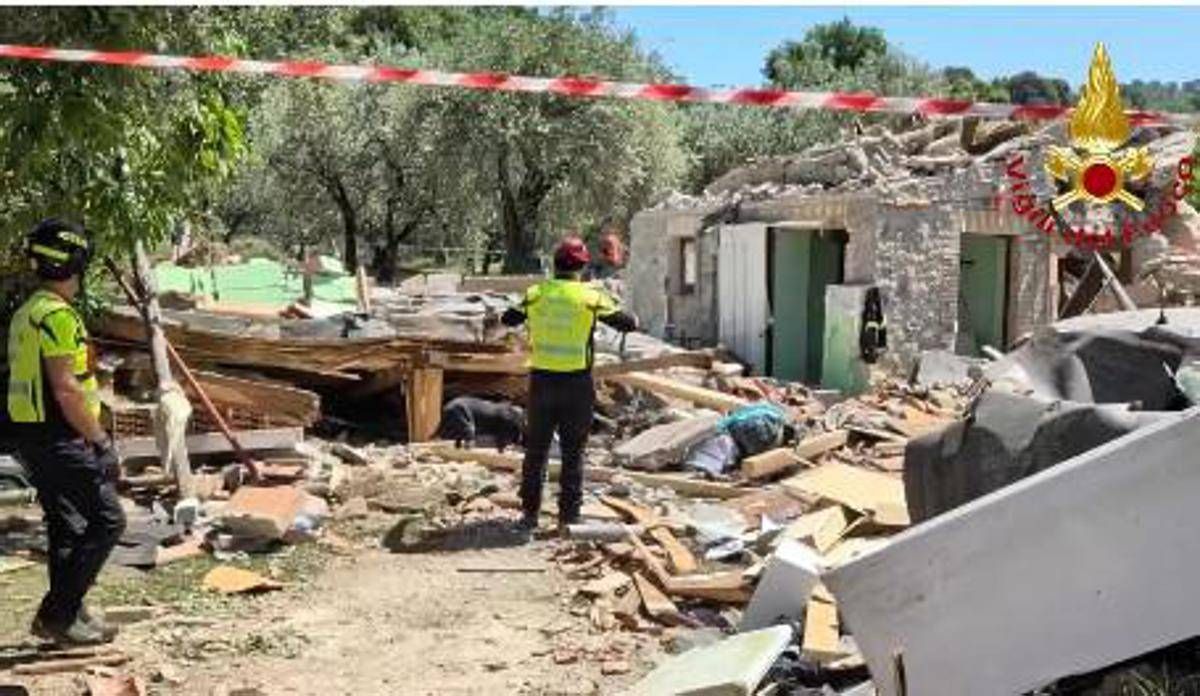 Viterbo, esplode villetta a Bolsena: morto un 67enne - 