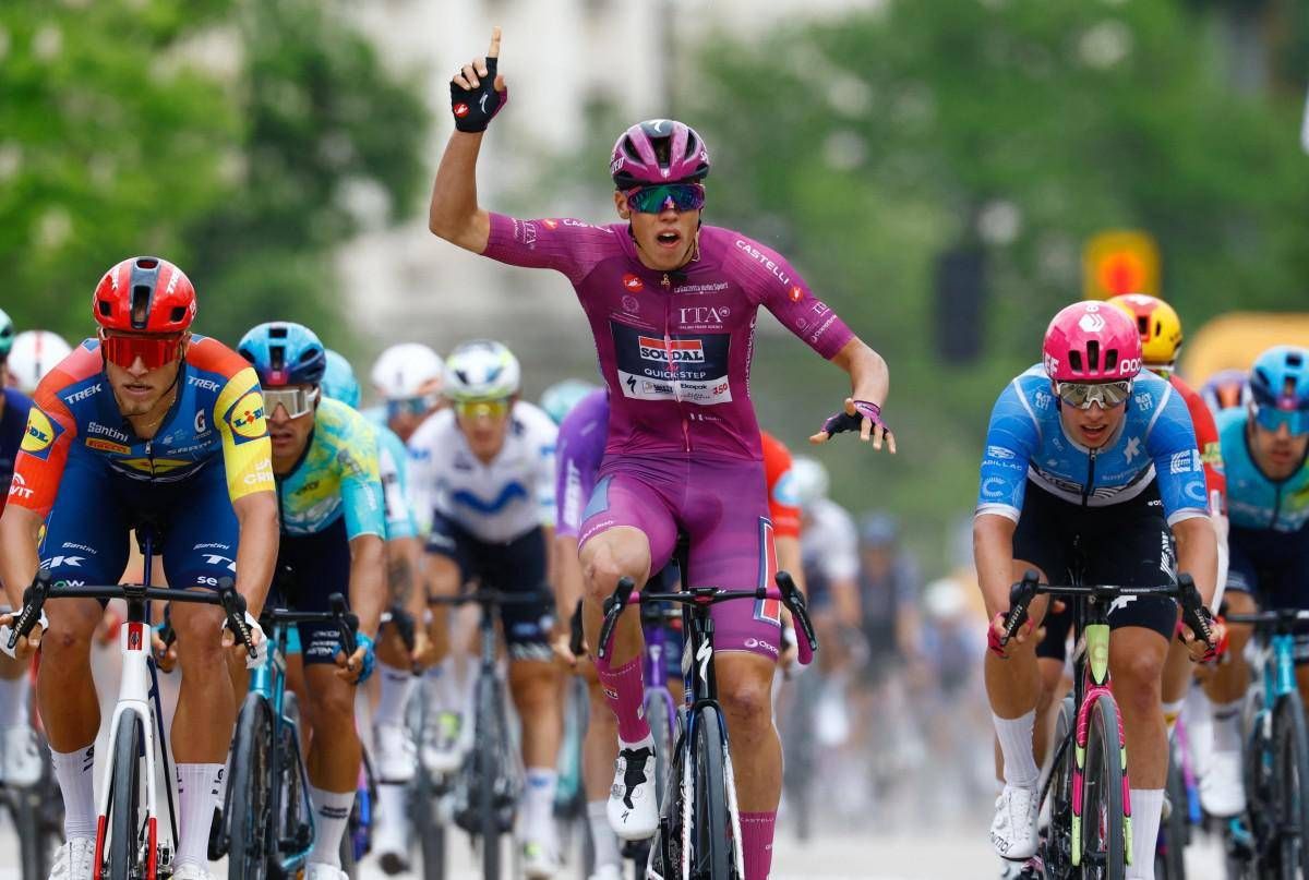 Giro d'Italia, Magnier vince terza tappa a Sofia. Silva resta in maglia rosa - 