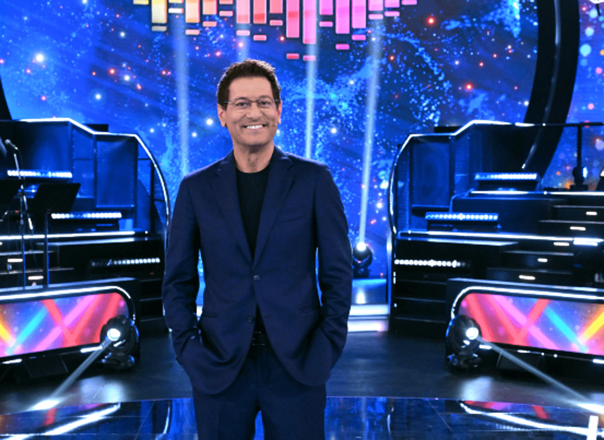 Sarabanda, al via stasera 21 maggio: torna il game show con Enrico Papi - 