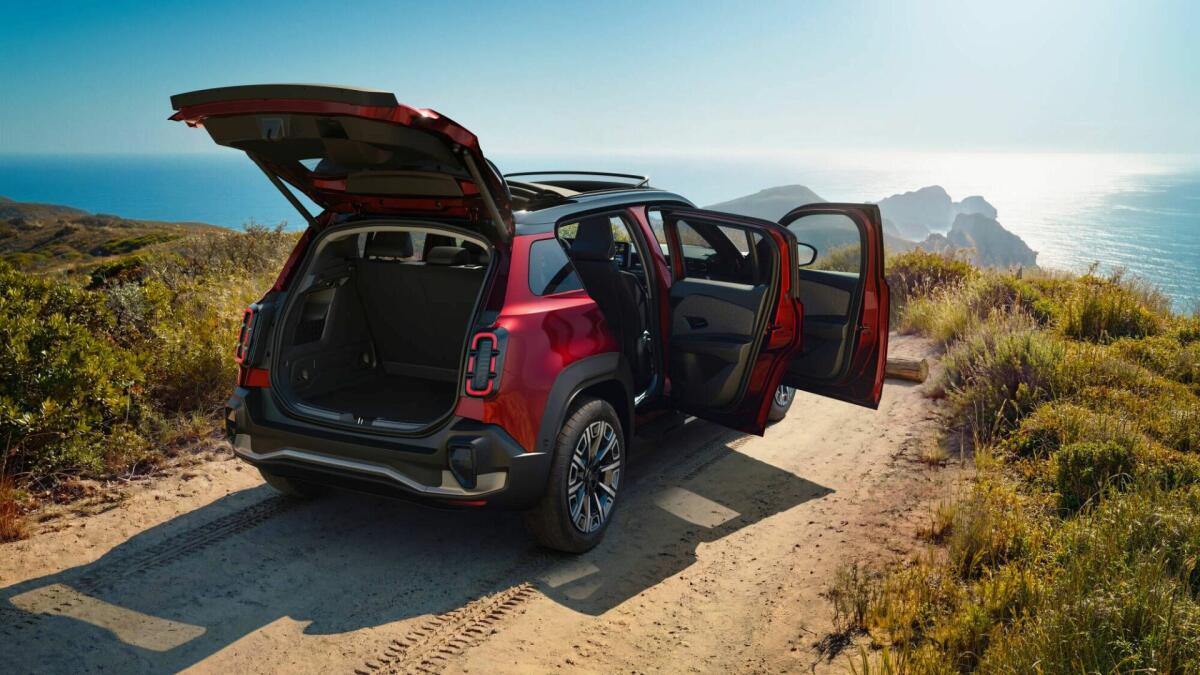 Renault 4 E-Tech Electric Plein Sud, elettrica a cielo aperto - 