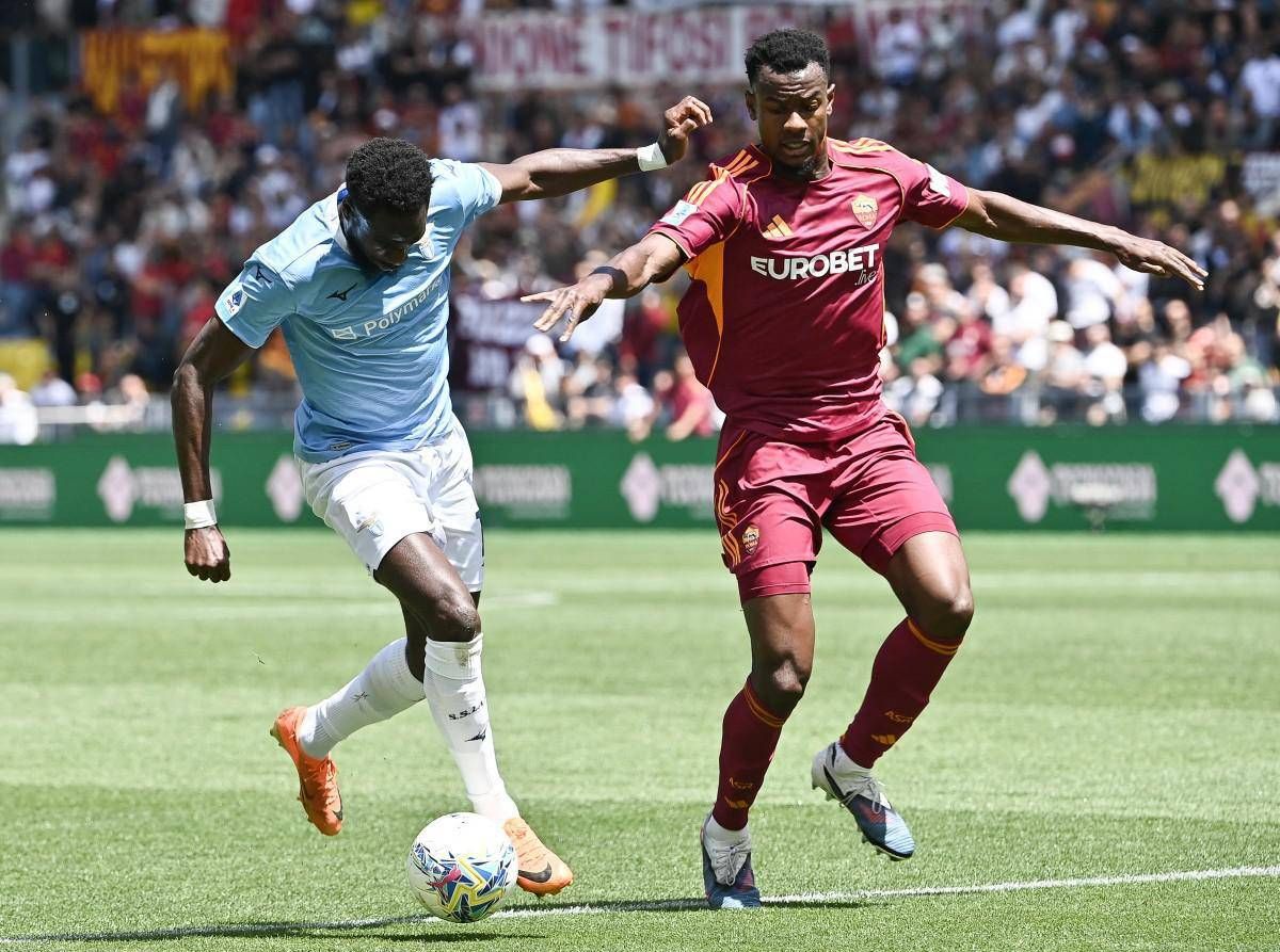 Roma-Lazio, gol annullato a Dia: cos'è successo all'Olimpico - 
