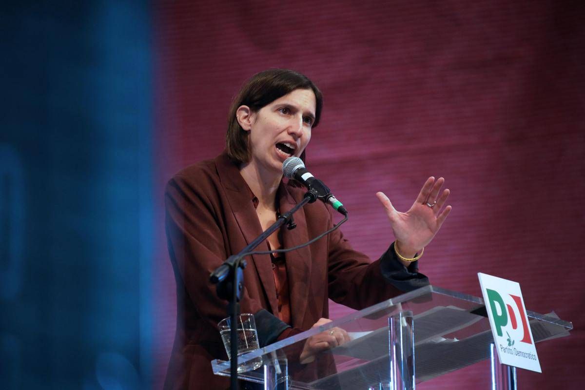 Consigliera Lega evoca i fatti di Modena al comizio Pd, sospesa dal partito. Meloni: "Solidarietà a Schlein" - 