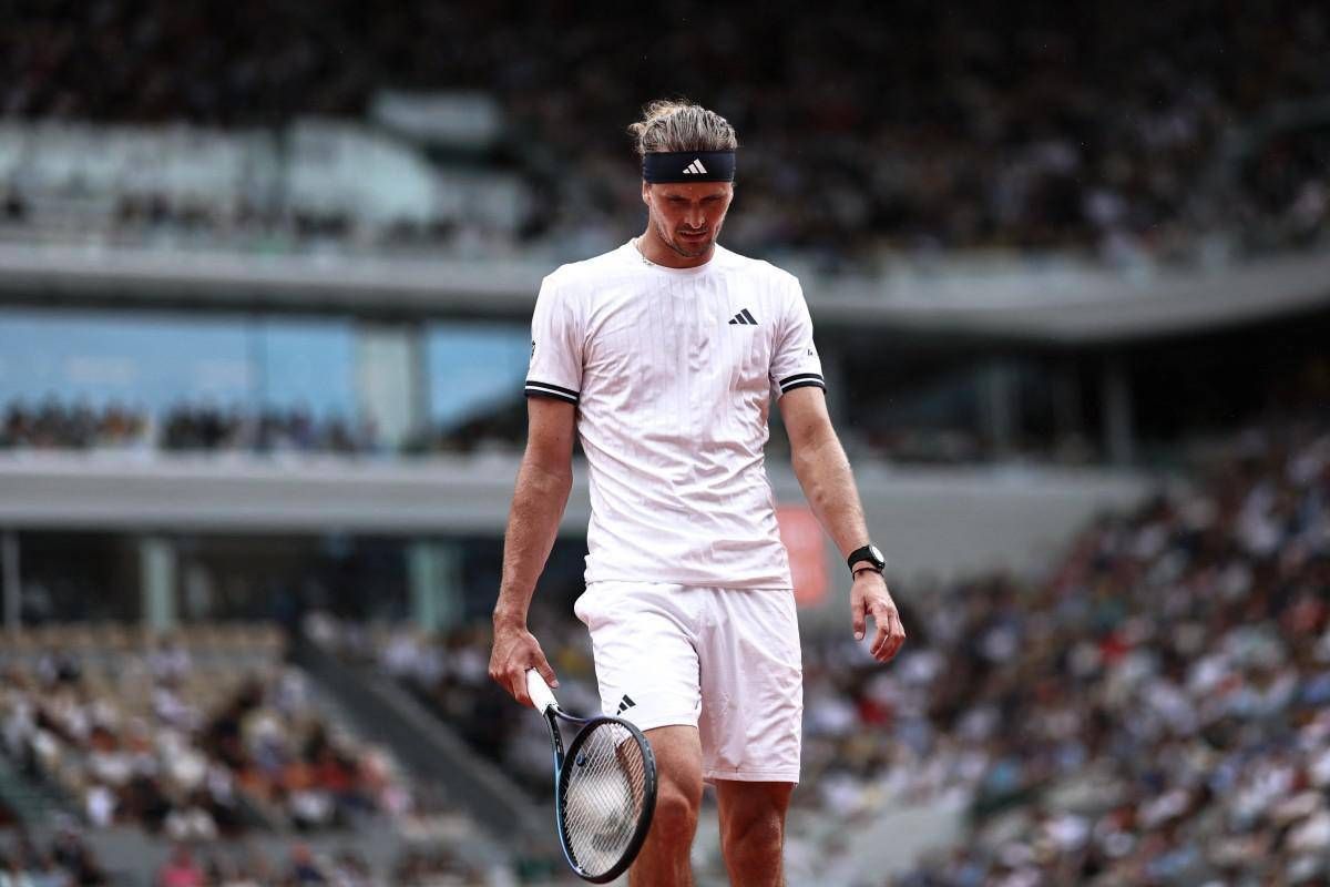 Roland Garros, piove e Zverev vuole chiusura del tetto: "Cosa aspettate?" - 