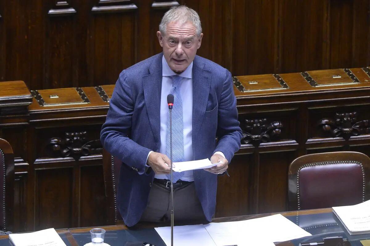 Urso “Competenze, innovazione e Made in Italy pilastri della competitività” - 