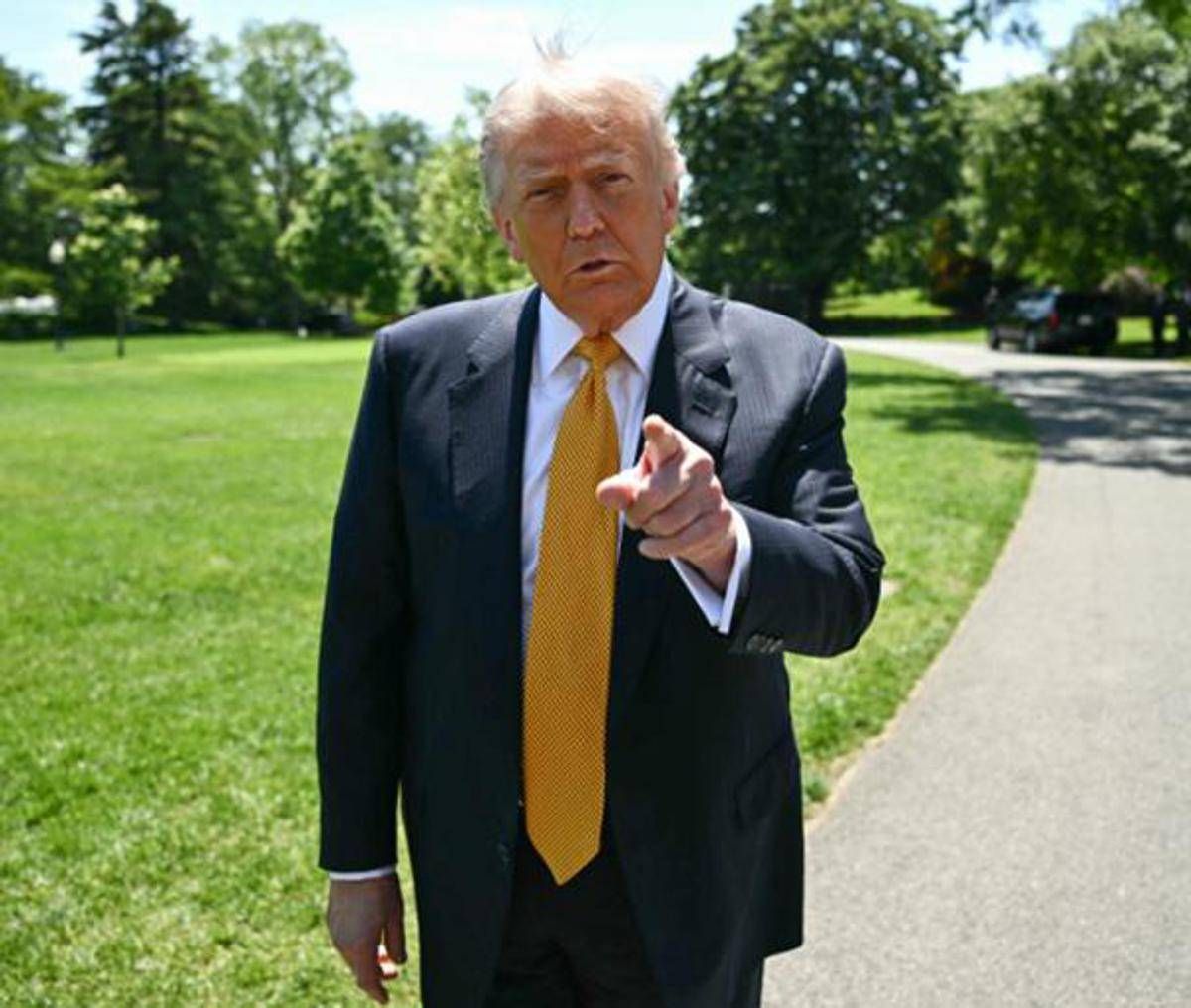 Trump: "Pronto a finire il lavoro contro l'Iran". Il piano per una 'nuova guerra' - 