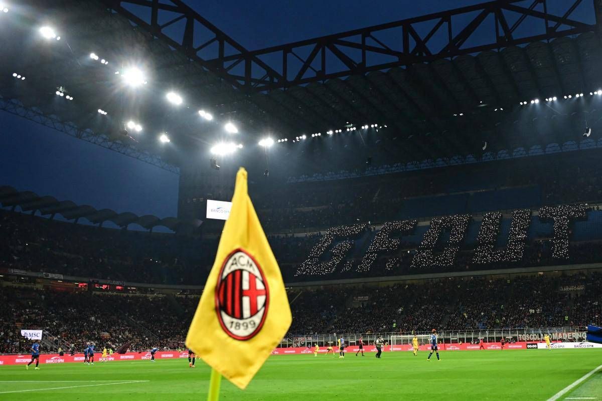 Milan, rabbia tifosi a San Siro: fischi e Curva lascia lo stadio - 