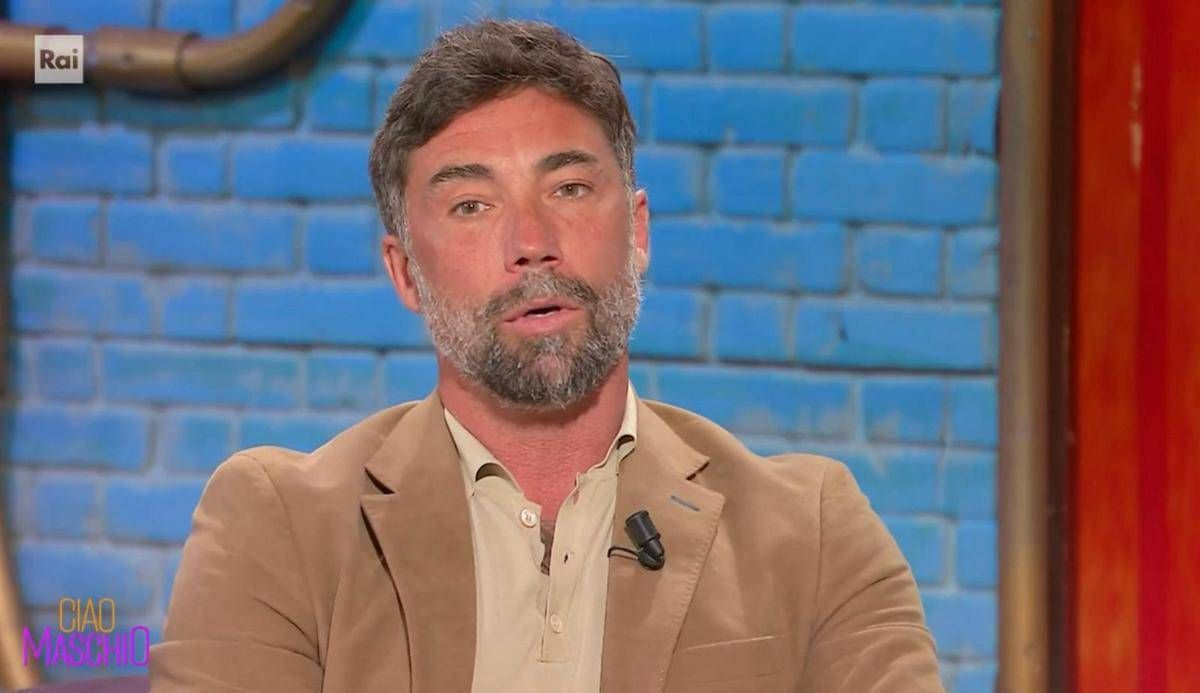 Vittorio Brumotti a 'Ciao Maschio': "Maradona mi disse che la droga lo aveva rovinato” - 