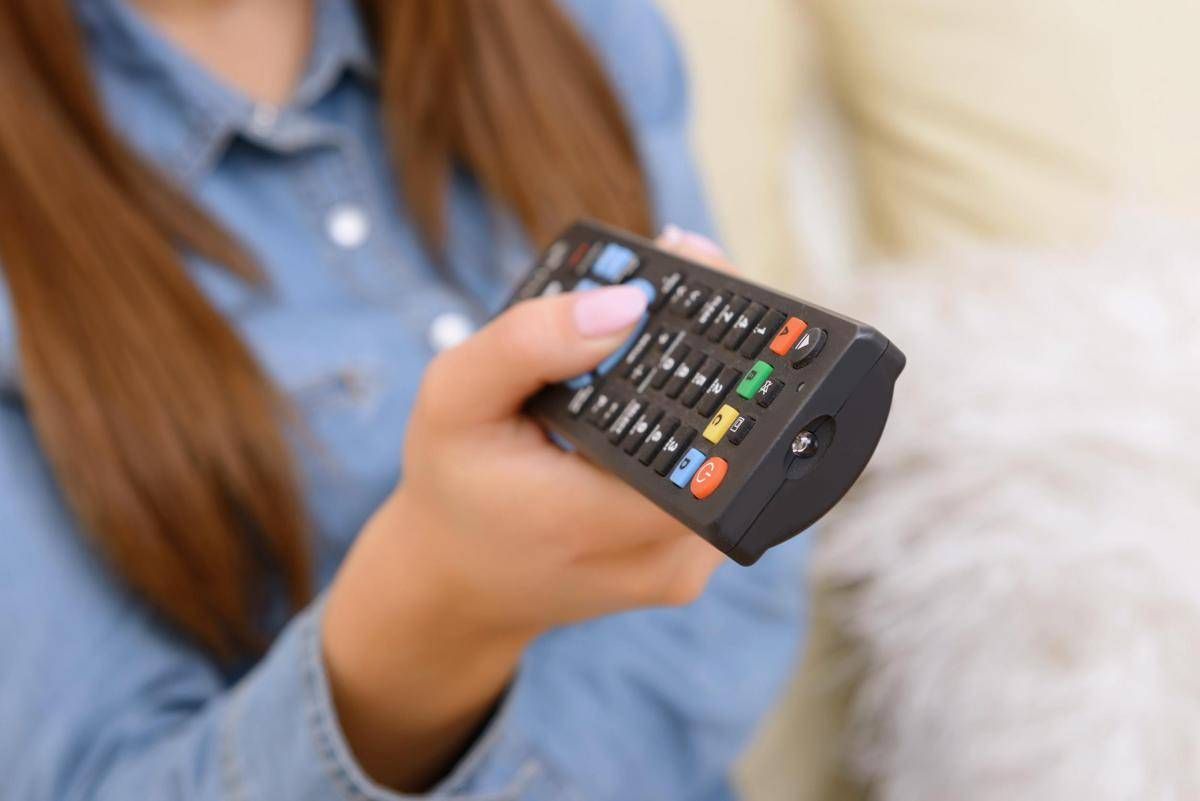 Ascolti tv, il commissario 'Buonvino' su Rai1 vince il prime time con il 17,9% di share - 