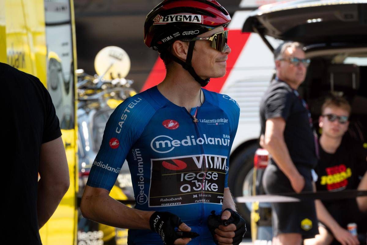 Giro d'Italia, Vingegaard vince 14esima tappa e conquista maglia rosa - 