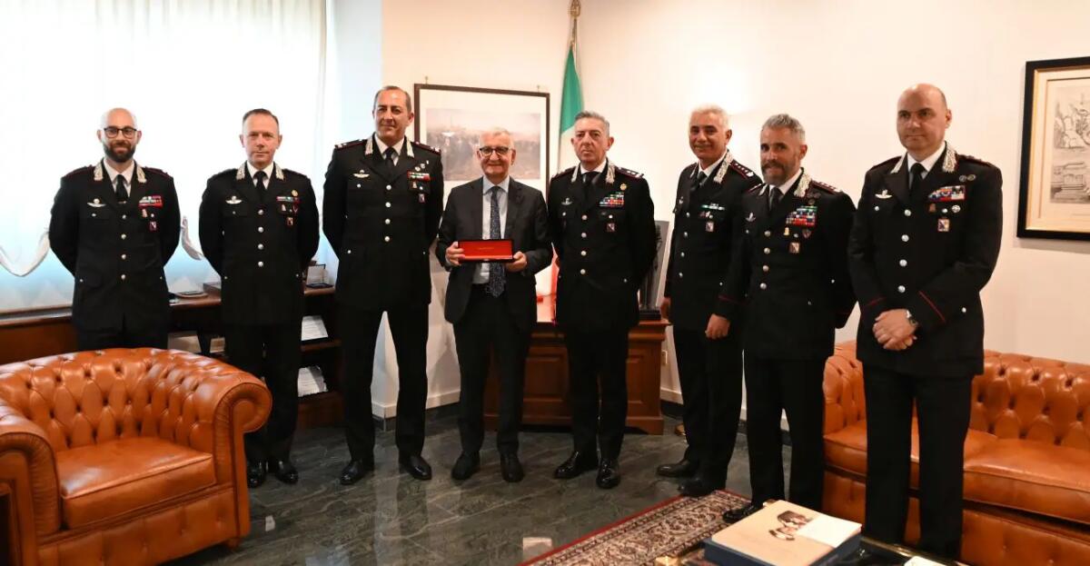 Catanzaro, il Prefetto Castrese De Rosa saluta i Carabinieri: “Grazie per i successi raggiunti” - 