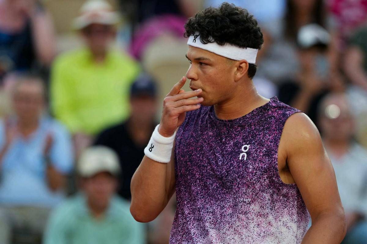 Roland Garros, cade un altro big: Shelton eliminato - 