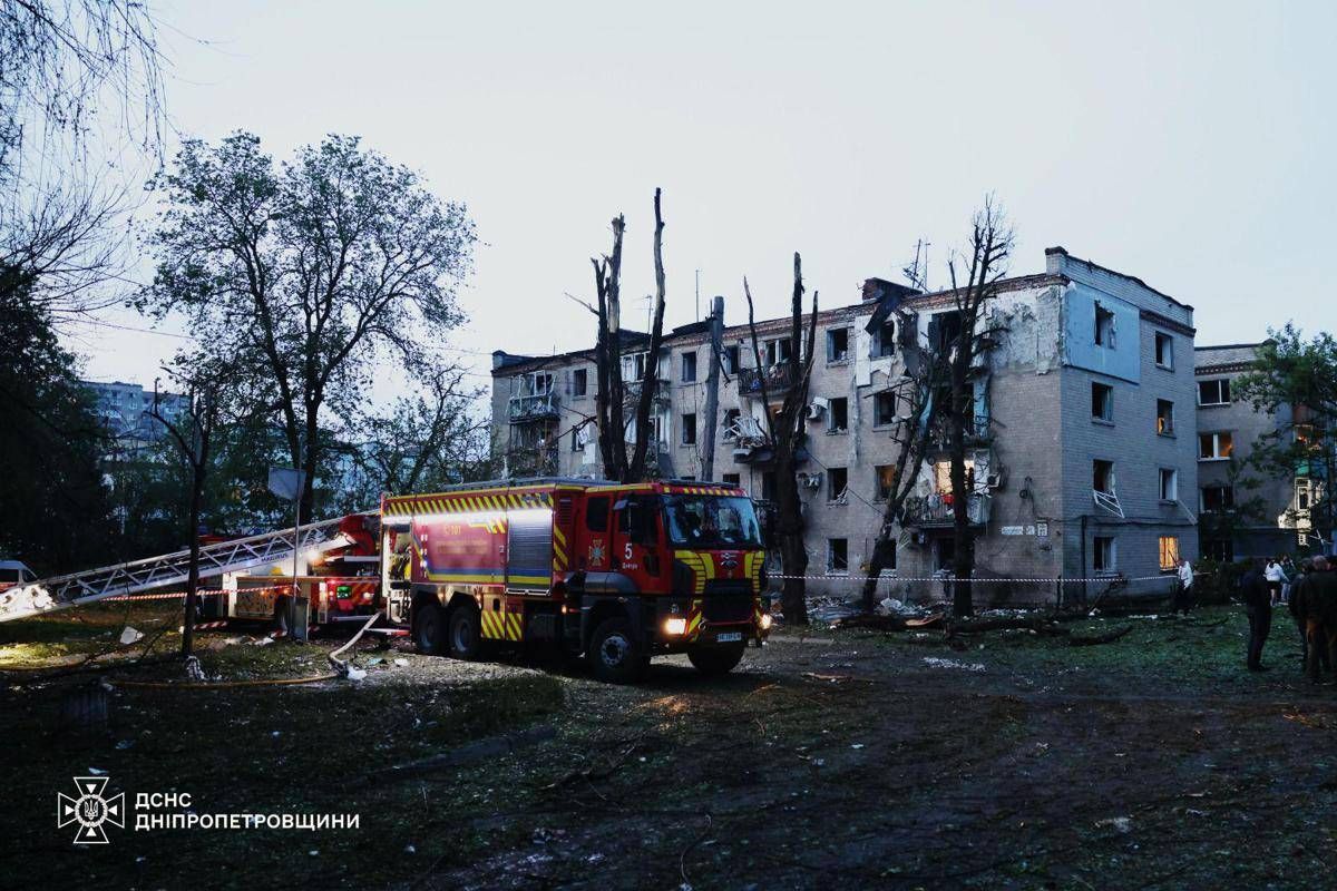 Ucraina, maxi raid russo con 500 droni e 22 missili: oltre 30 feriti. Zelensky: "Colpita una nave cinese" - 