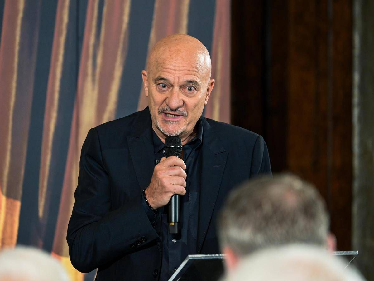 David Donatello, show di Claudio Bisio al Quirinale con battuta su 'caso Minetti' - 
