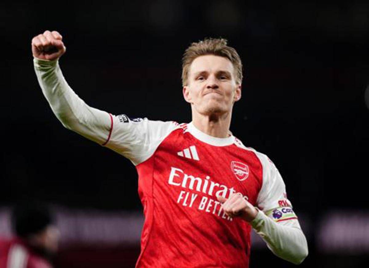 Arsenal vince Premier League dopo 22 anni, Manchester City pari con Bournemouth - 