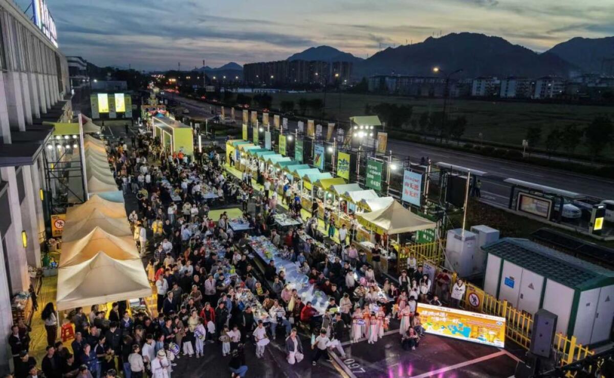 Cina, sale il fatturato legato ai consumi nelle vacanze del Primo Maggio - 