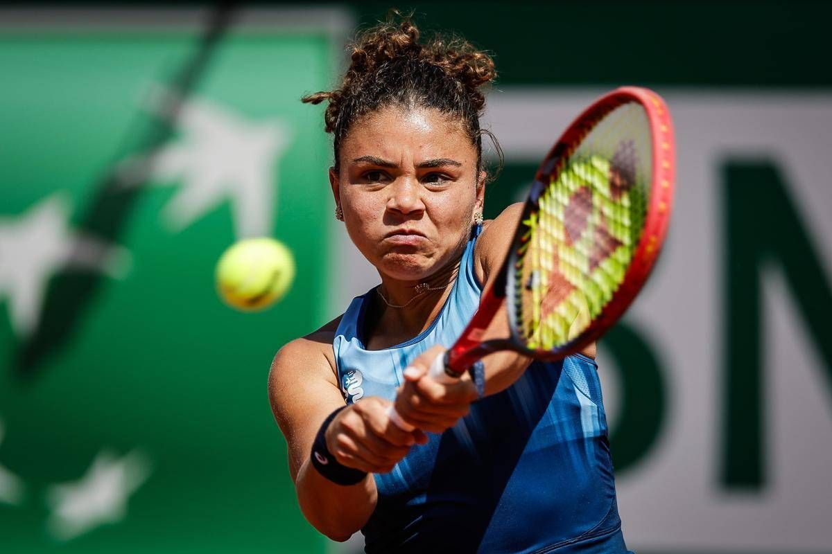 Roland Garros, time-out medico e lacrime per Paolini: cos'è successo a Parigi - 