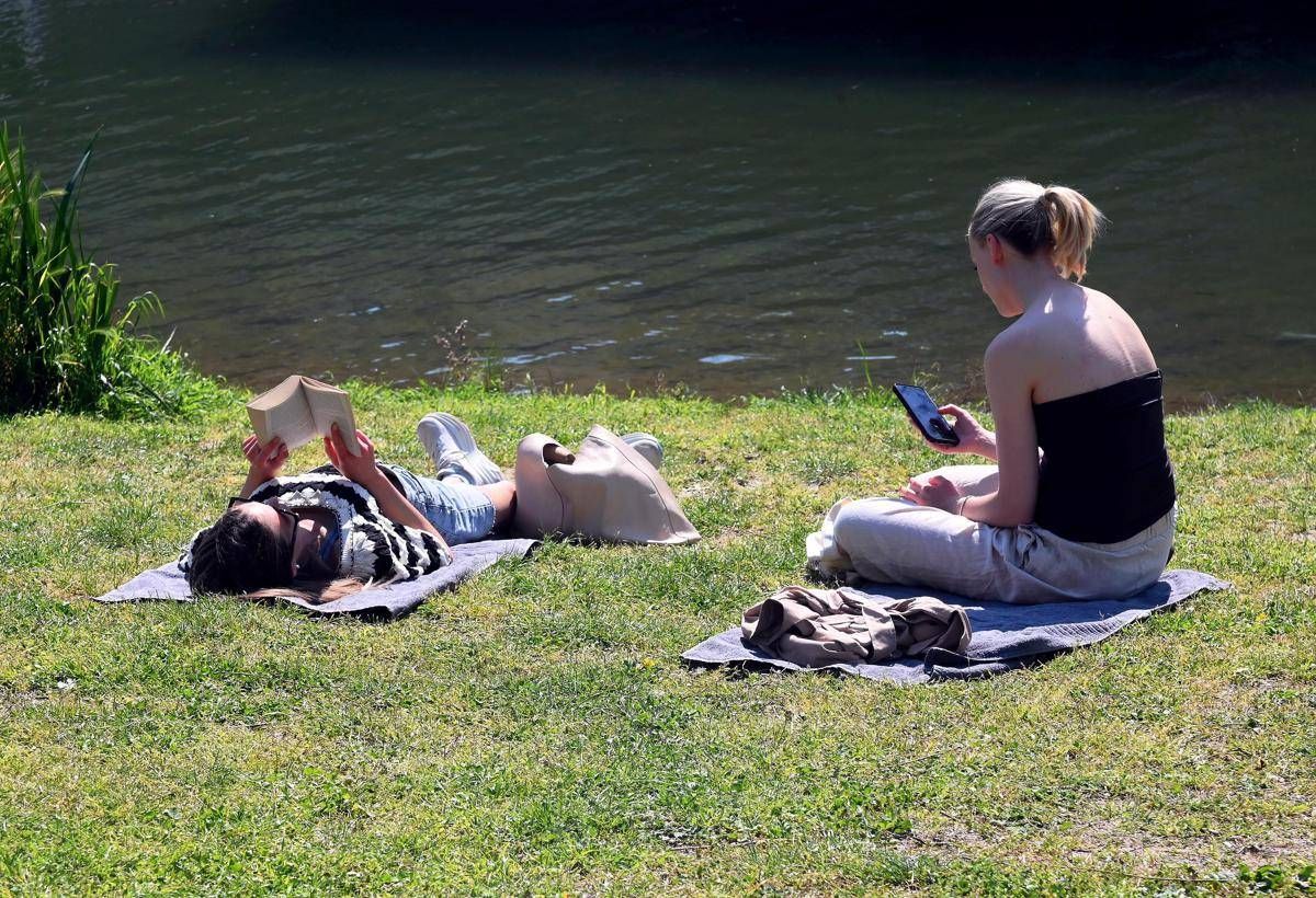 Caldo allenta la morsa sull'Italia, oggi solo una città da bollino arancione - 