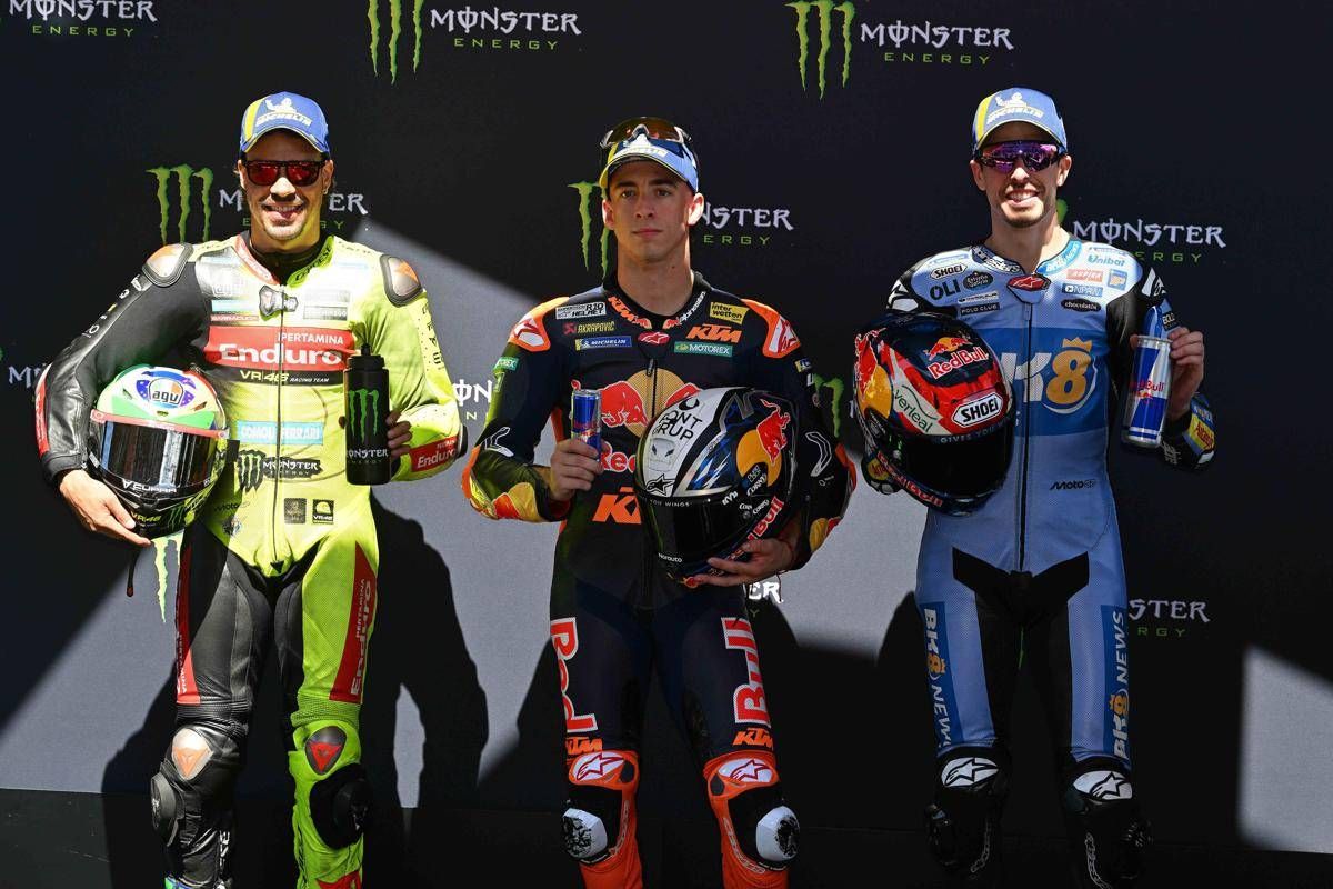 Motogp, Alex Marquez vince gara sprint a Barcellona. Sul podio Acosta e Di Giannantonio - 